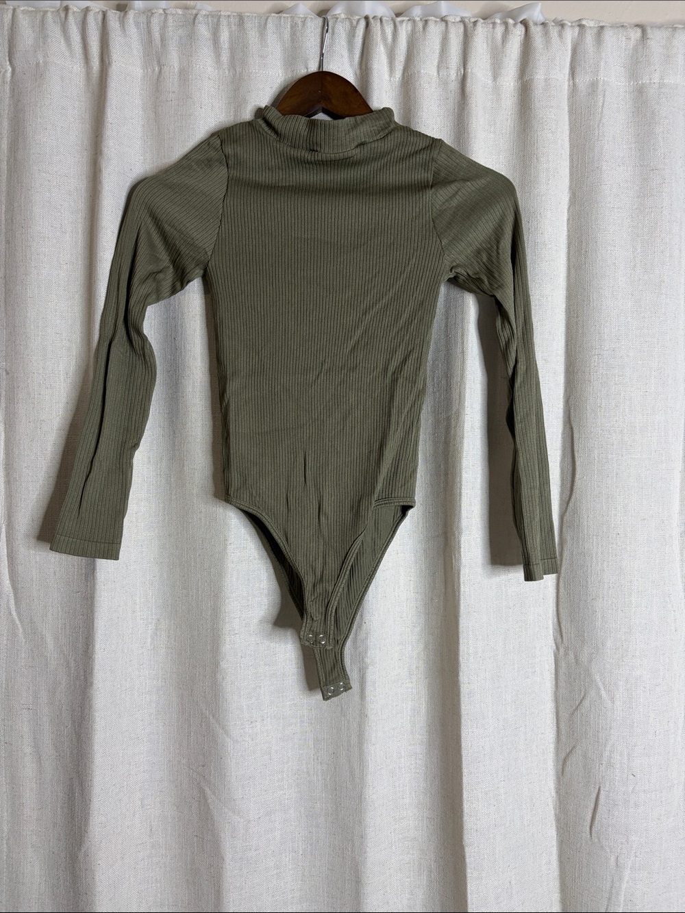 Aura Olive Green Ribbed Long-Sleeve Bodysuit